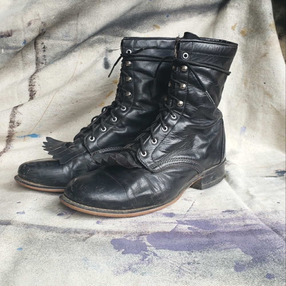 Womens size 8 black Robert boots